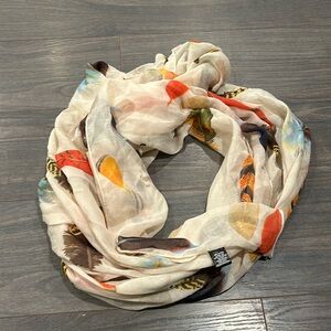 2chic feather scarf LA 11:30